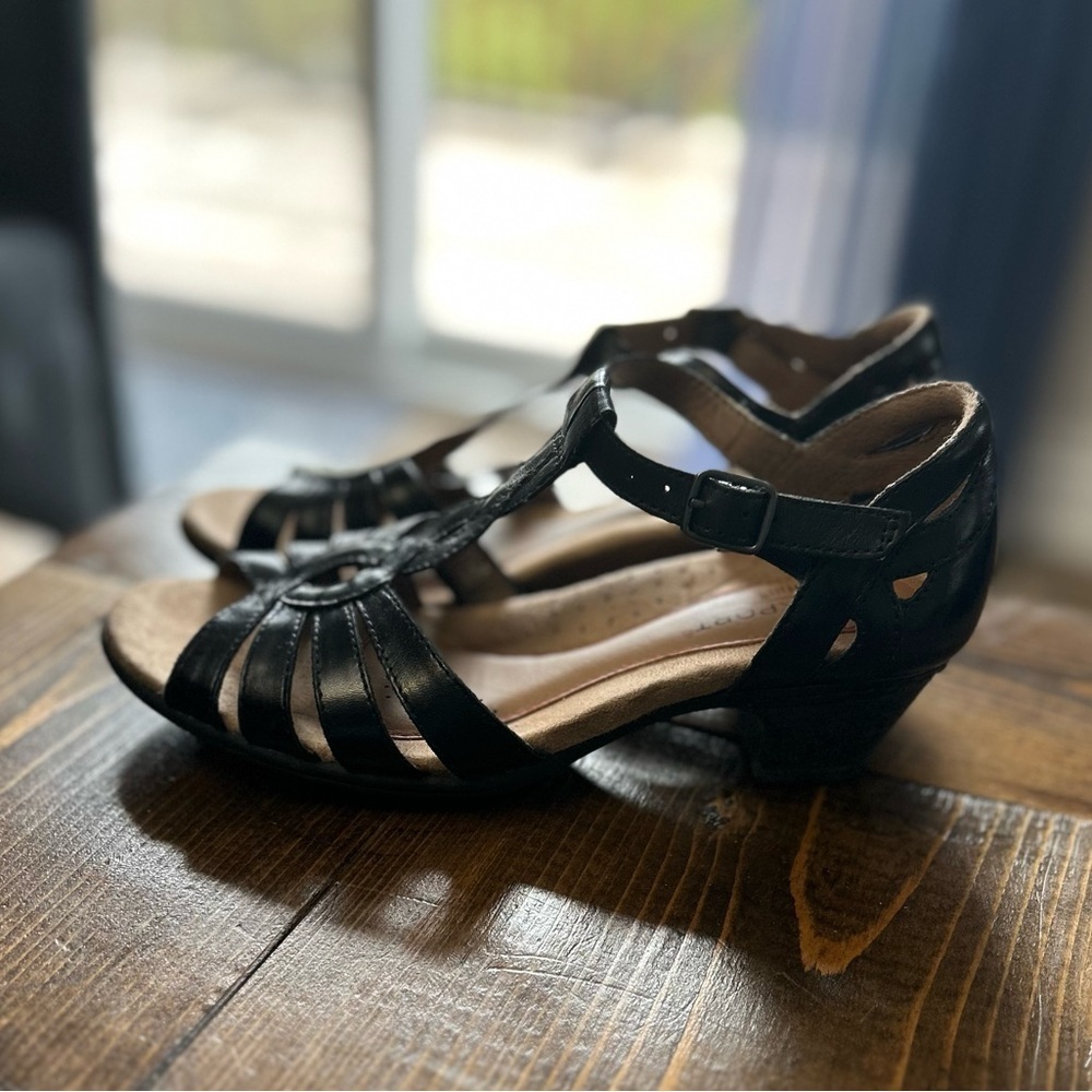 Rockport Black Leather Strappy Vintage Sandals Low Heel
